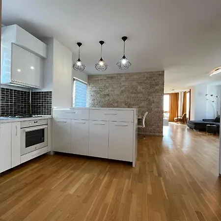 Toronto Easybook Apartment Timisoara